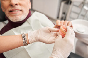 Richfield, MN, dentist offers bridges and dentures 